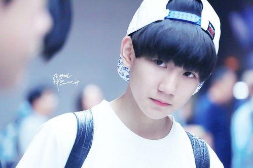 王源吃瓜假瓜视频大全集,趣味横生的搞笑瞬间